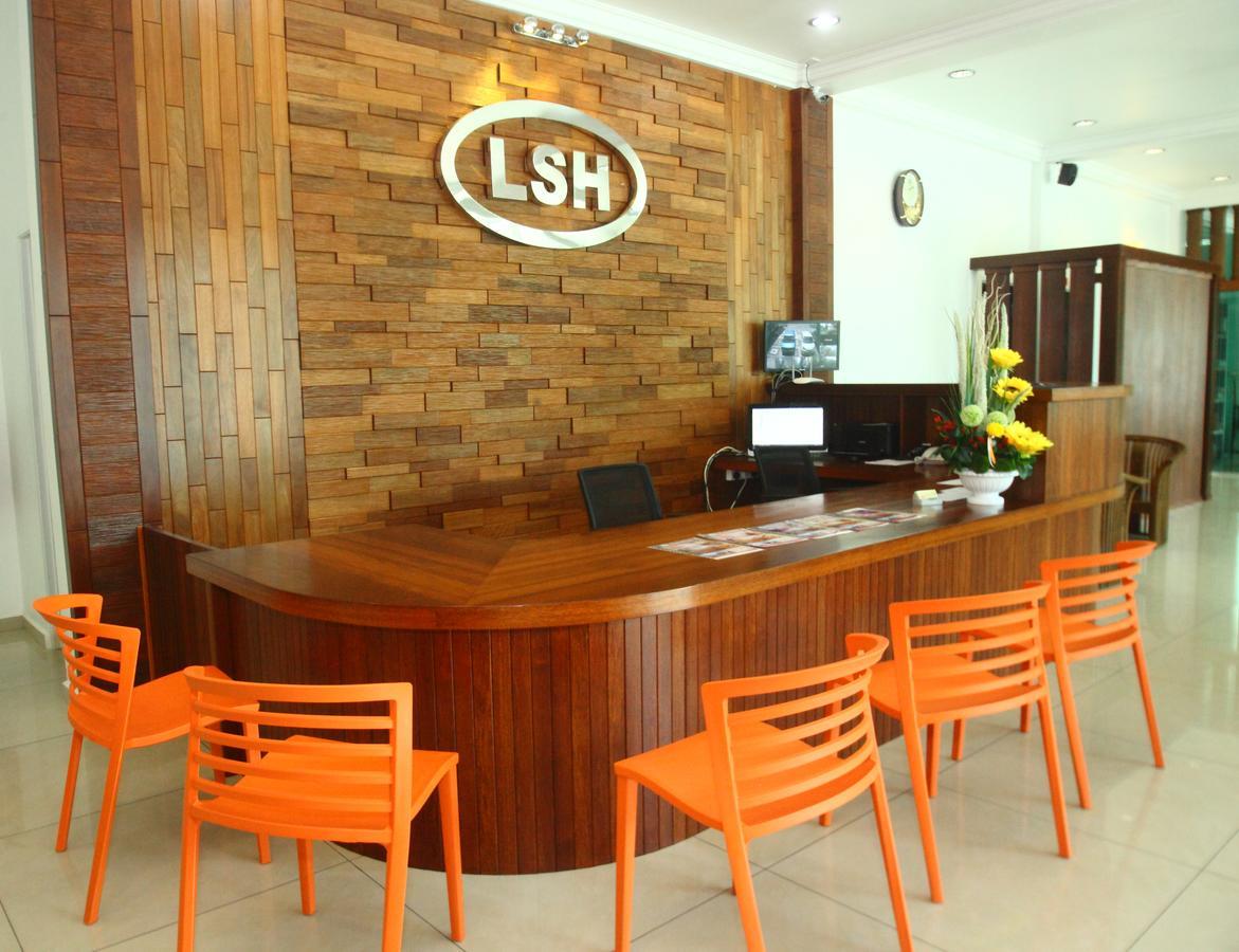 Lsh Rest House Hotel Джитра Екстериор снимка